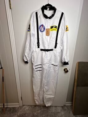 Men`s White Astronaut Costume Adult NASA Spaceman Suit Size 2XL Halloween NWT